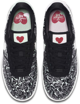 Air Force 1 '07 Valentines Day sneakers
